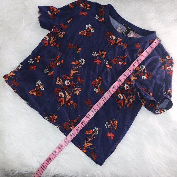 XXI Forever by Forever 21 Floral T-Shirt - Size Small - Picture 7 of 7